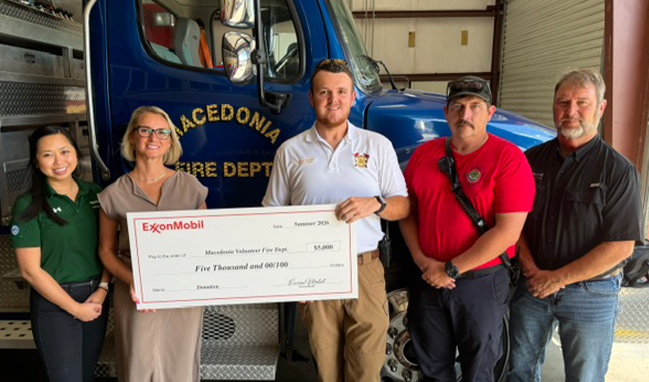 First-responder-agencies-presented-with-Community-Investments-in-Mississippi